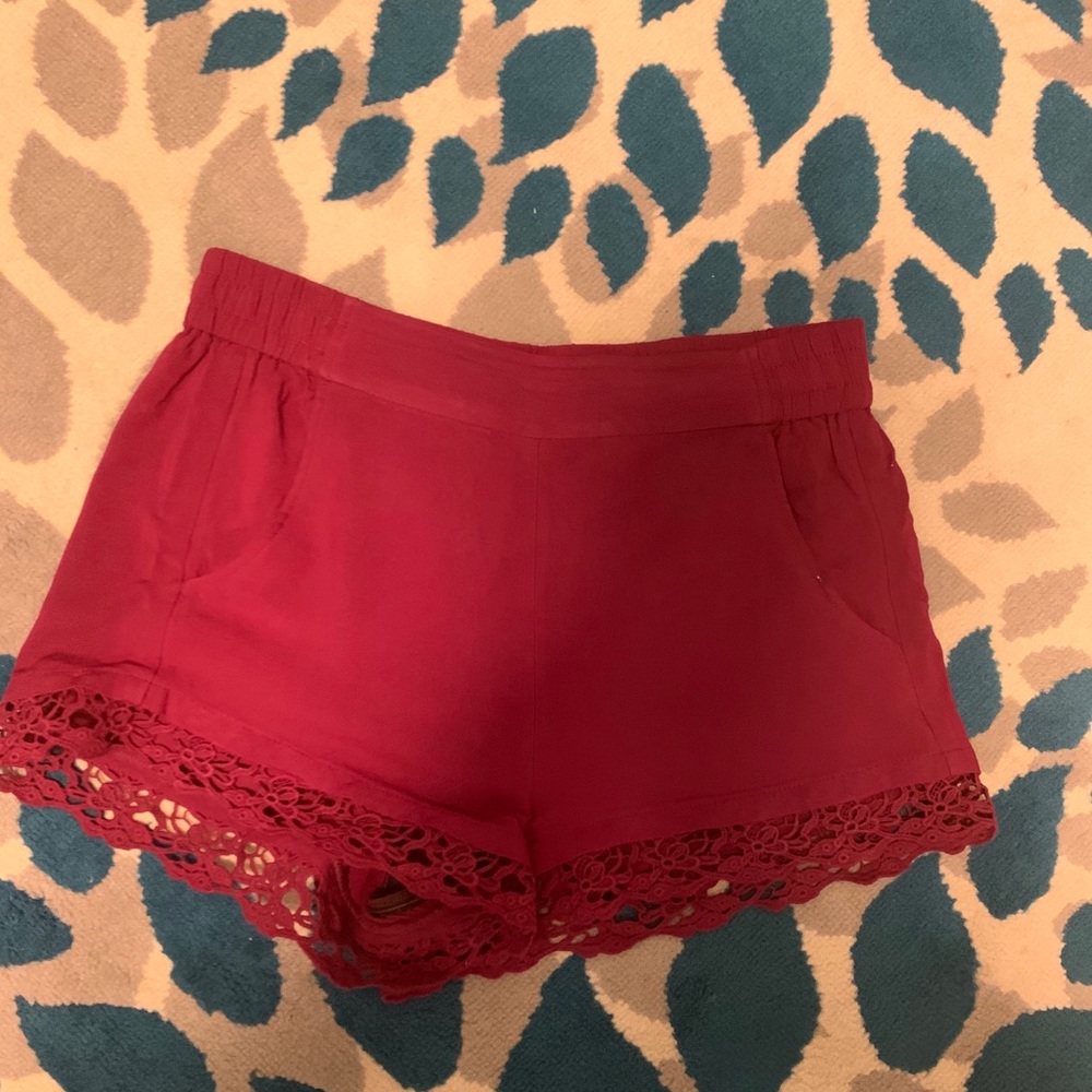 Express, crochet trim shorts, Sz M